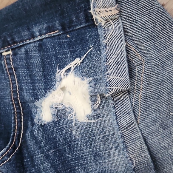 HOLLISTER Denim Distressed Shorts size 5 /27 - Picture 2 of 4